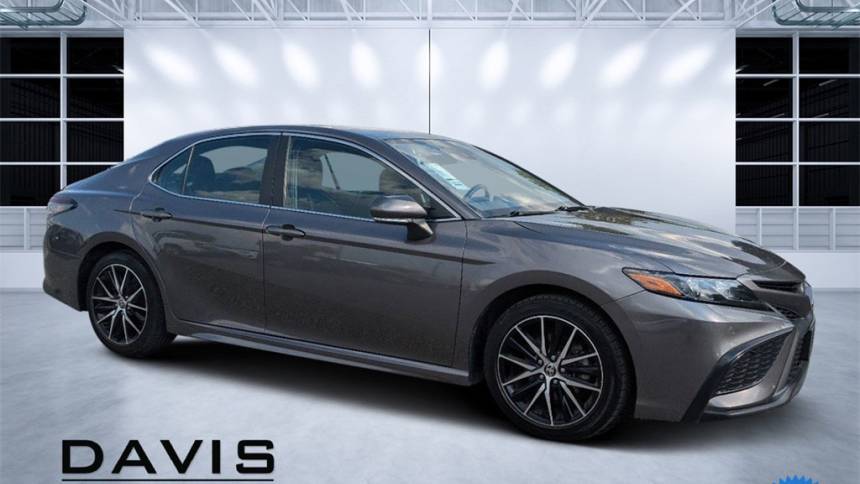 2022 Toyota Camry SE — Sedan — 62,200 mi — Jacksonville, FL