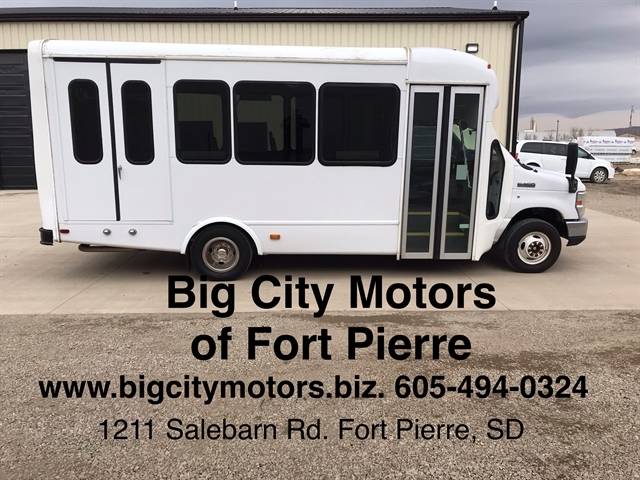 2012 Ford Econoline Commercial Cutaway E-350