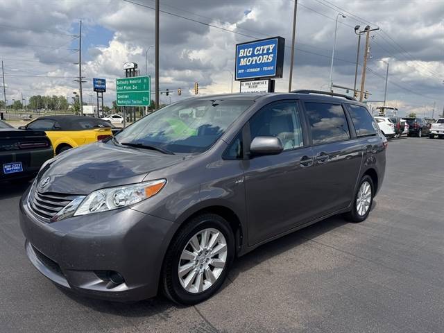 2016 Toyota Sienna LE — Minivan — 138,751 mi — Sioux Falls, SD