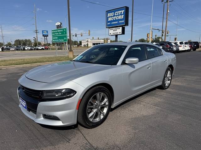2020 Dodge Charger SXT — Sedan — 123,845 mi — Sioux Falls, SD