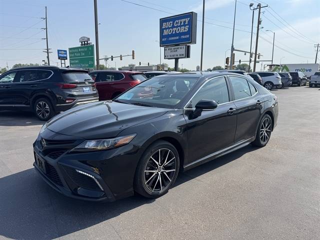 2022 Toyota Camry SE — Sedan — 36,918 mi — Sioux Falls, SD