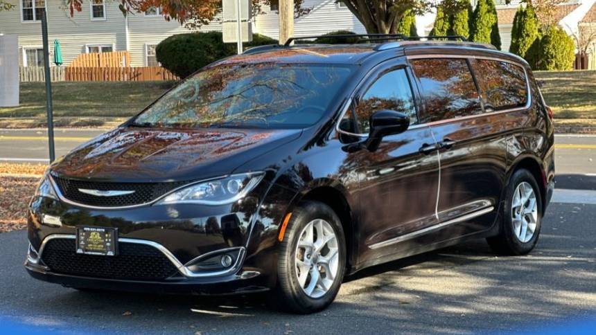2018 Chrysler Pacifica Touring L — Minivan — 121,358 mi — Bordentown, NJ