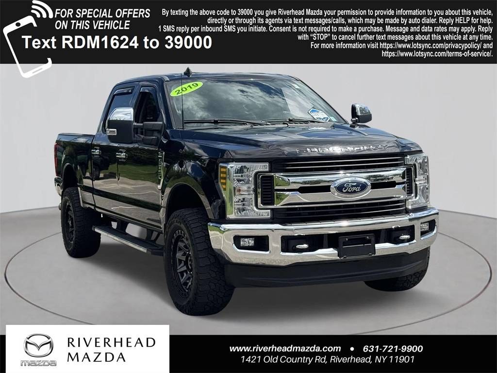 2019 Ford Super Duty F-250 XLT — Pickup Truck — 139,800 mi — Riverhead, NY