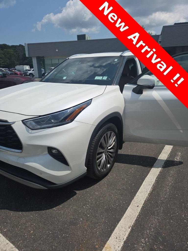 2021 Toyota Highlander Platinum — SUV — 75,070 mi — Riverhead, NY