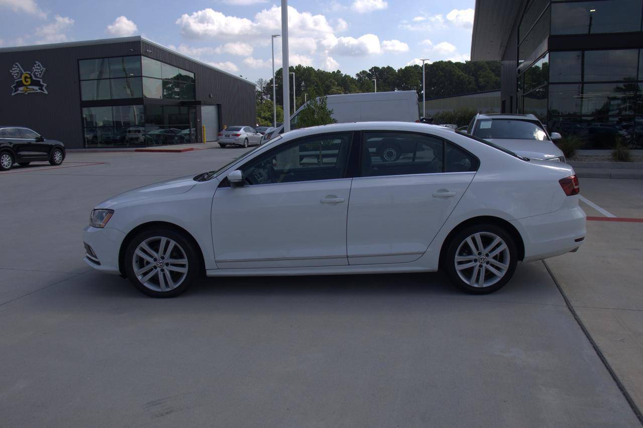 2017 Volkswagen Jetta 1.8T SEL — Sedan — 38,262 mi — Tomball, TX