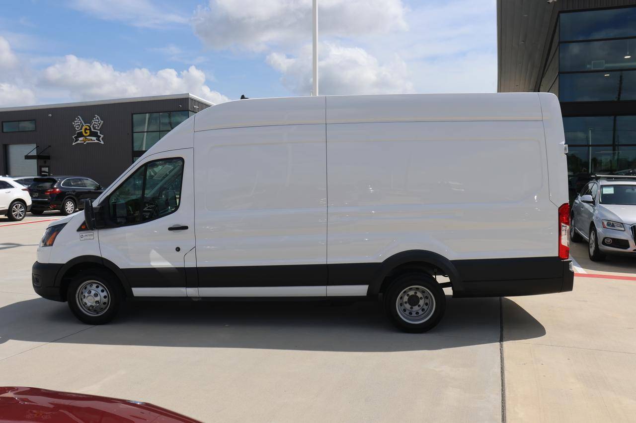 2022 Ford Transit Cargo Van T-350 HD — Cargo Van — 210 mi — Tomball, TX