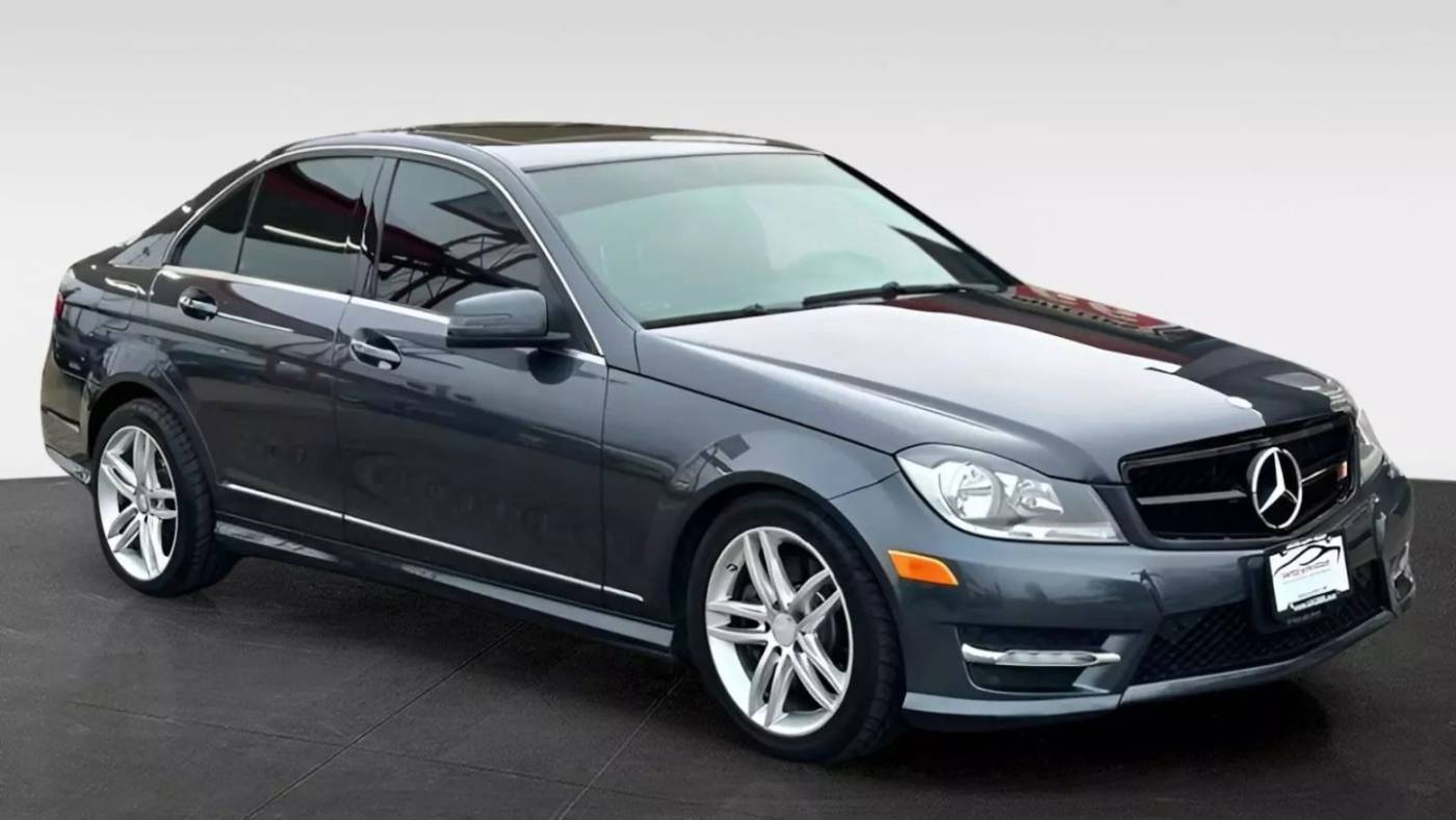 2013 Mercedes-Benz C-Class C 300 — Sedan — 108,600 mi — Farmington, MN