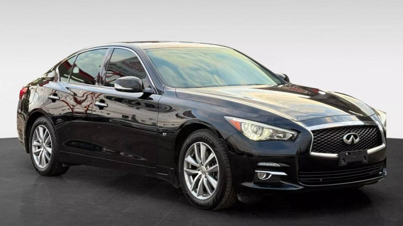 2015 INFINITI Q50 Standard — Sedan — 71,786 mi — Farmington, MN