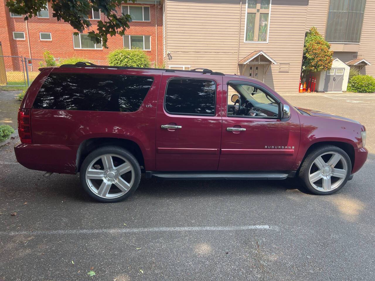 2007 Chevrolet Suburban LTZ — SUV — 205,882 mi — Shoreline, WA