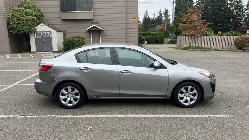 2011 Mazda Mazda3 i Sport — Sedan — 118,514 mi — Shoreline, WA