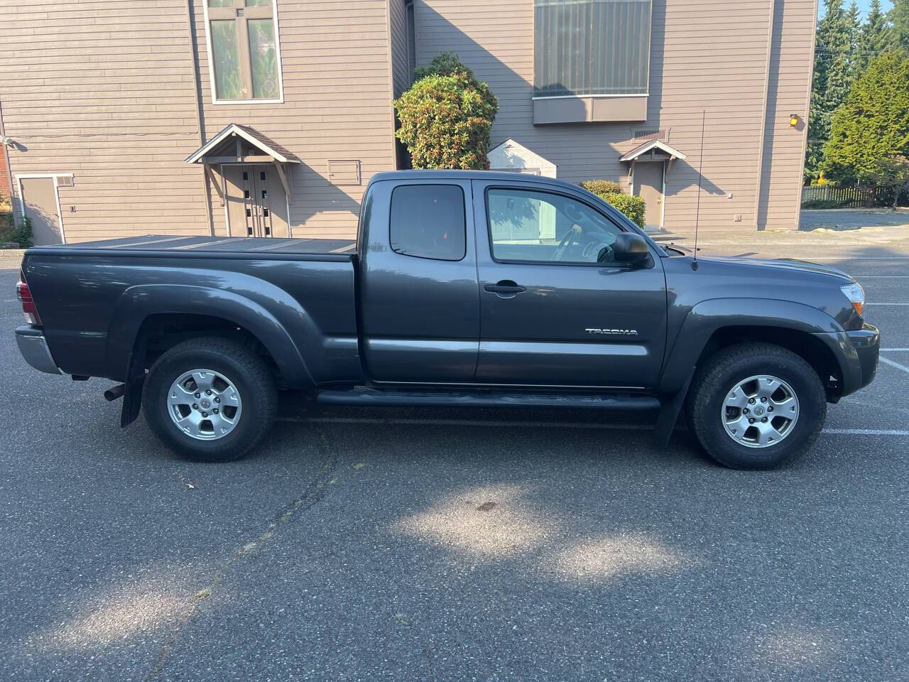 2011 Toyota Tacoma PreRunner — Pickup Truck — 101,760 mi — Shoreline, WA