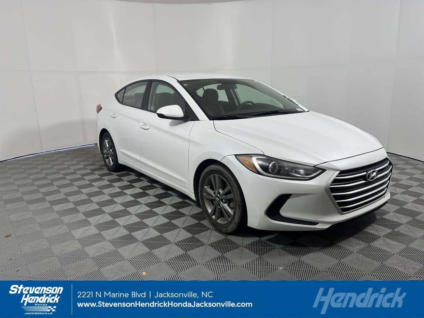 2017 Hyundai Elantra SE — Sedan — 141,177 mi — Jacksonville, NC