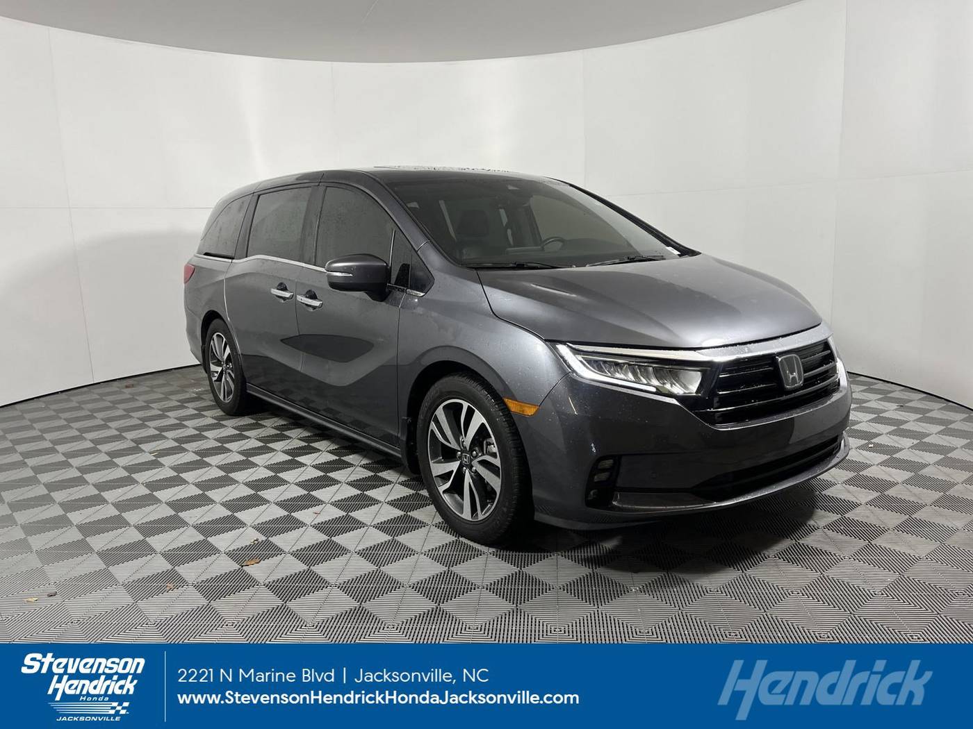 2023 Honda Odyssey Touring — Minivan — 34,266 mi — Jacksonville, NC