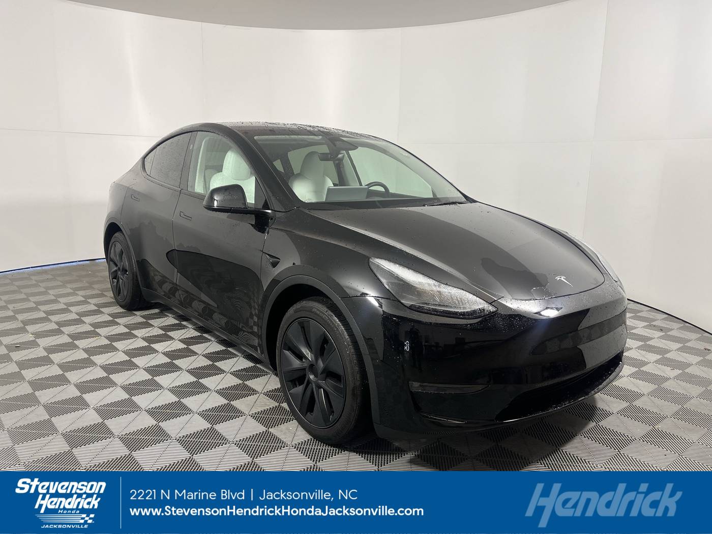 2024 Tesla Model Y Long Range — SUV — 15,250 mi — Jacksonville, NC