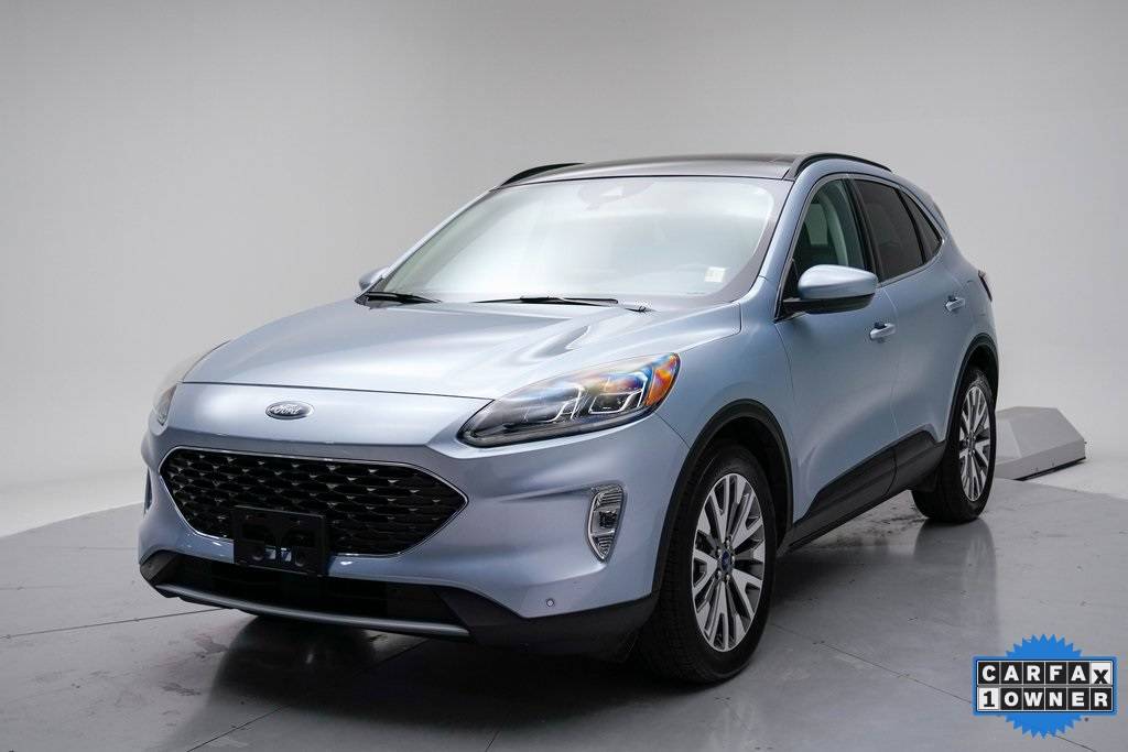 2022 Ford Escape Titanium — SUV — 43,781 mi — Brazil, IN