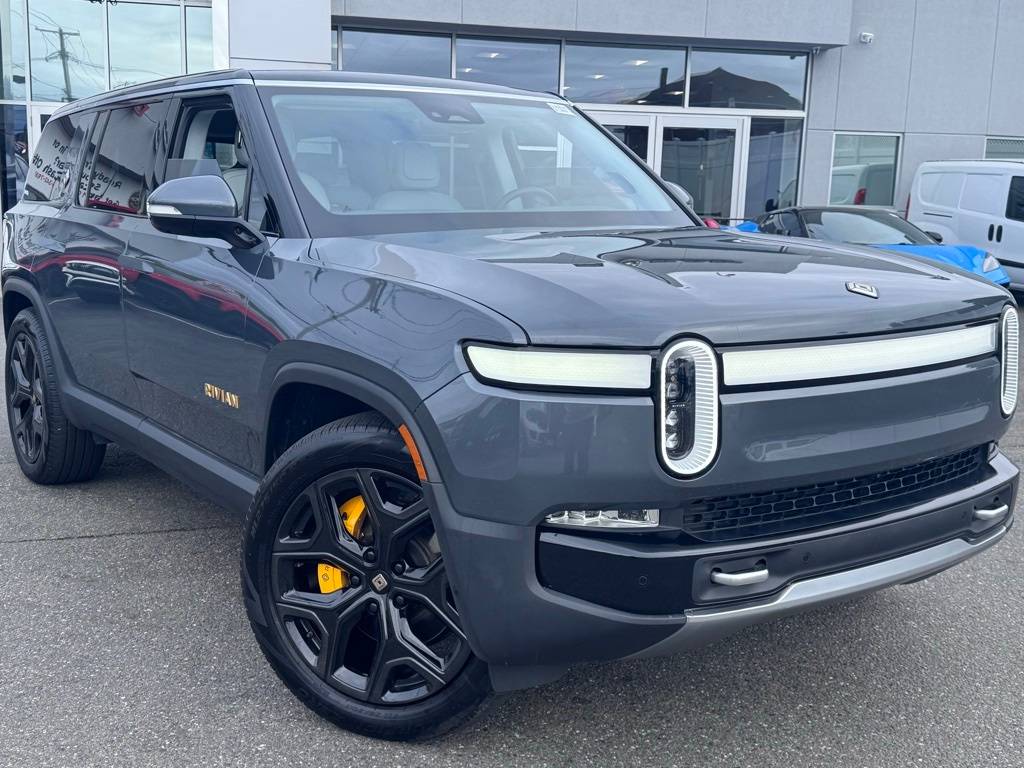 2023 Rivian R1S