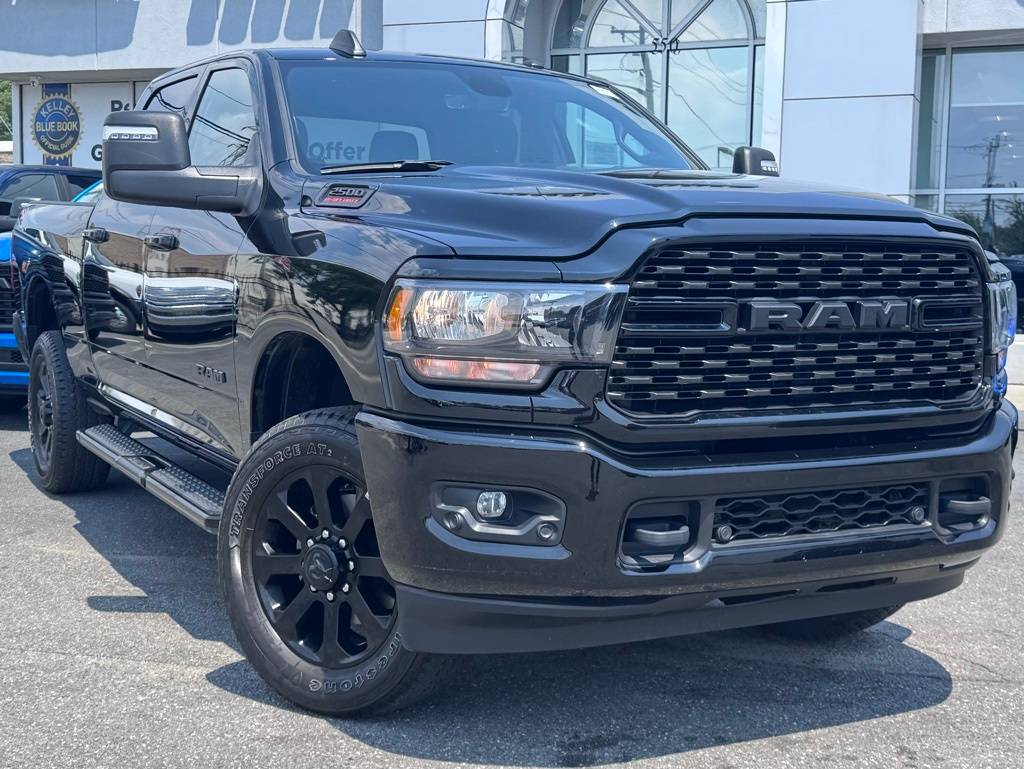 2024 Ram 2500 Big Horn — Pickup Truck — 14,571 mi — Inwood, NY