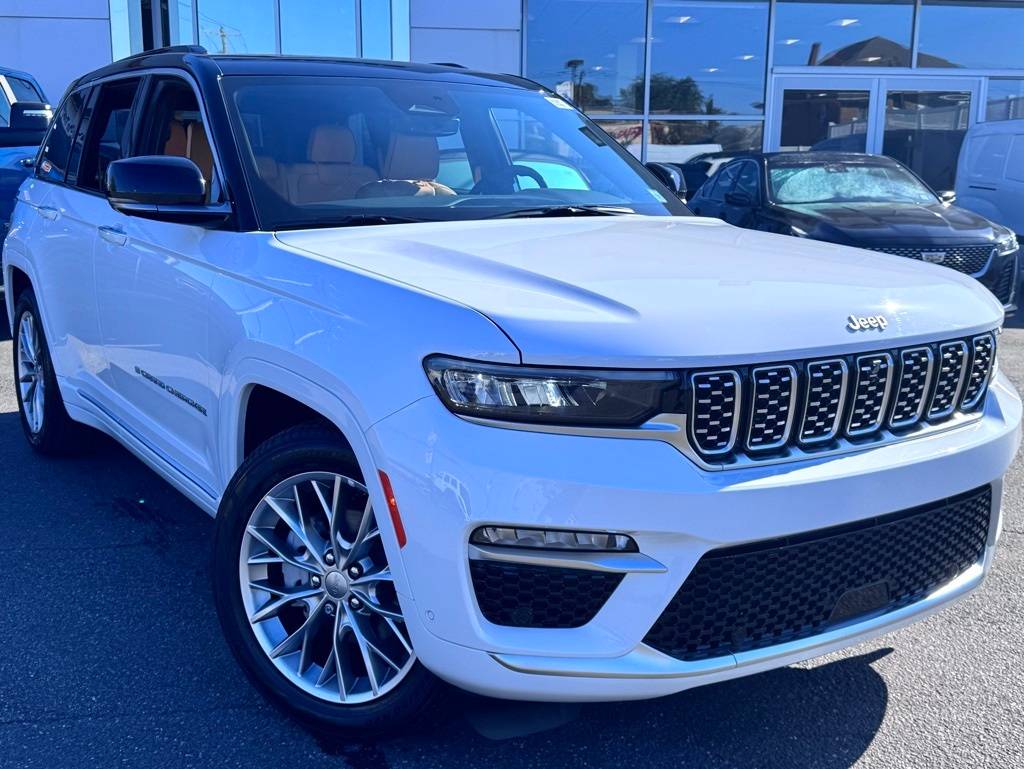 2025 Jeep Grand Cherokee Summit — SUV — 12 mi — Inwood, NY