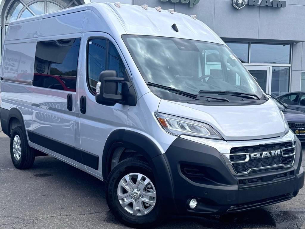 2025 Ram ProMaster Cargo Van SLT+ 1500 — Cargo Van — 21 mi — Inwood, NY