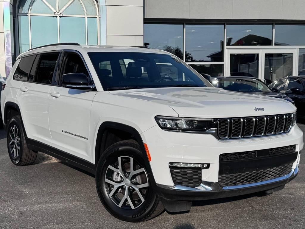 2025 Jeep Grand Cherokee Limited — SUV — 15 mi — Inwood, NY