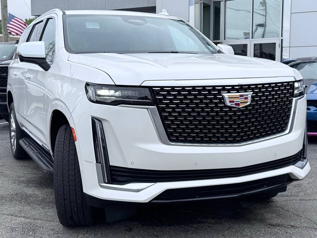 2023 Cadillac Escalade Premium Luxury — SUV — 31,058 mi — Inwood, NY