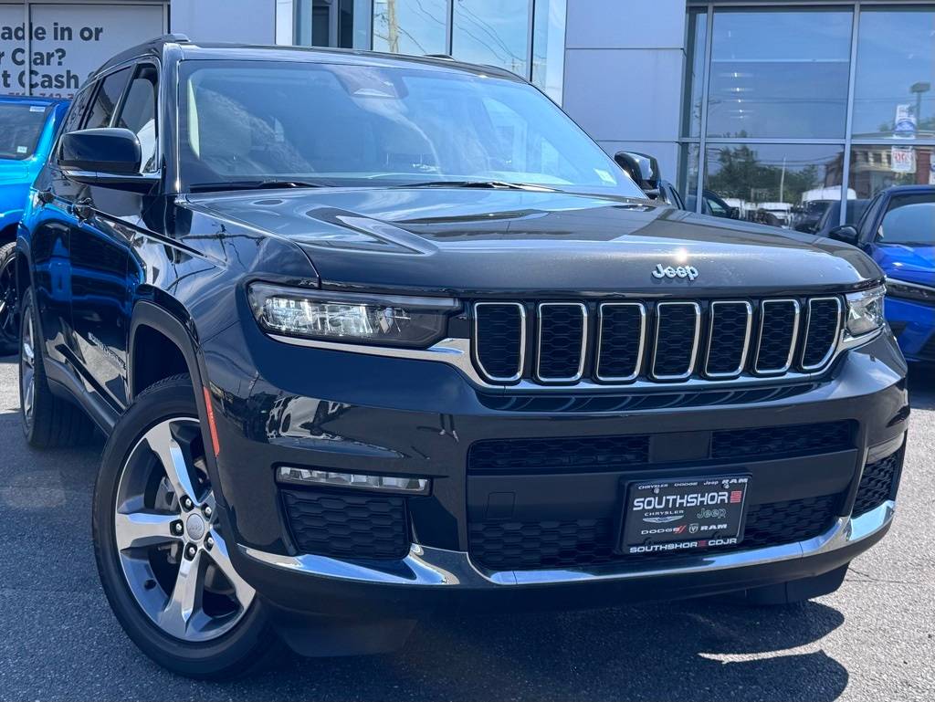 2022 Jeep Grand Cherokee Limited — SUV — 24,811 mi — Inwood, NY