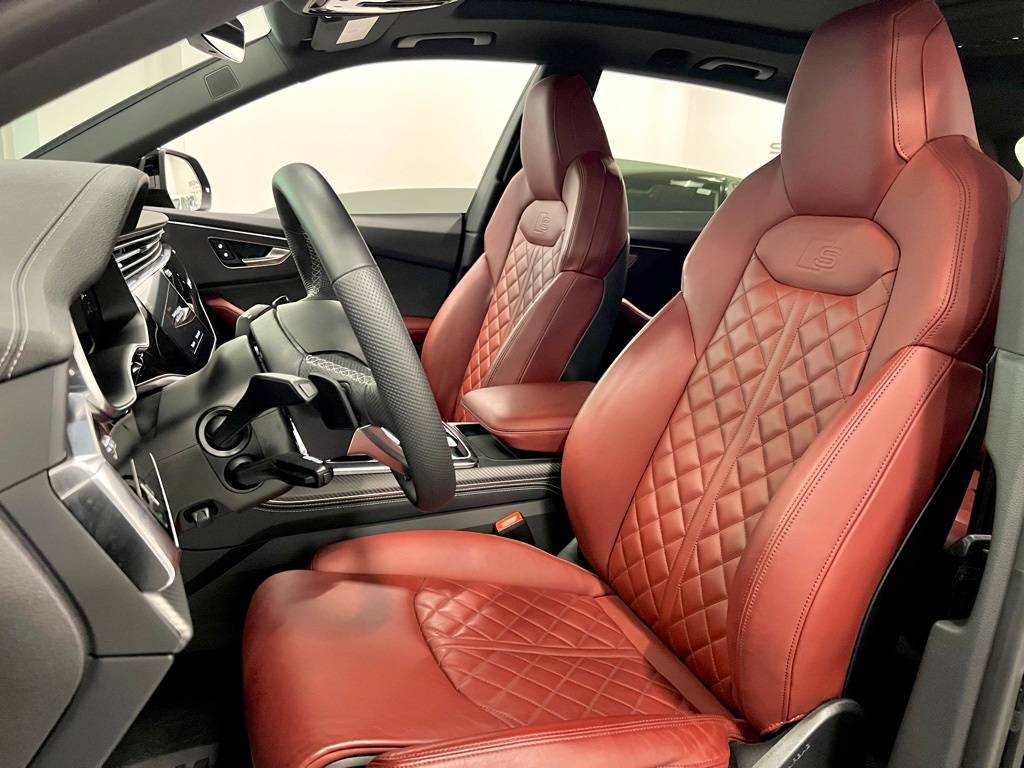 2024 Audi SQ8 Premium Plus — SUV — 9,149 mi — Inwood, NY
