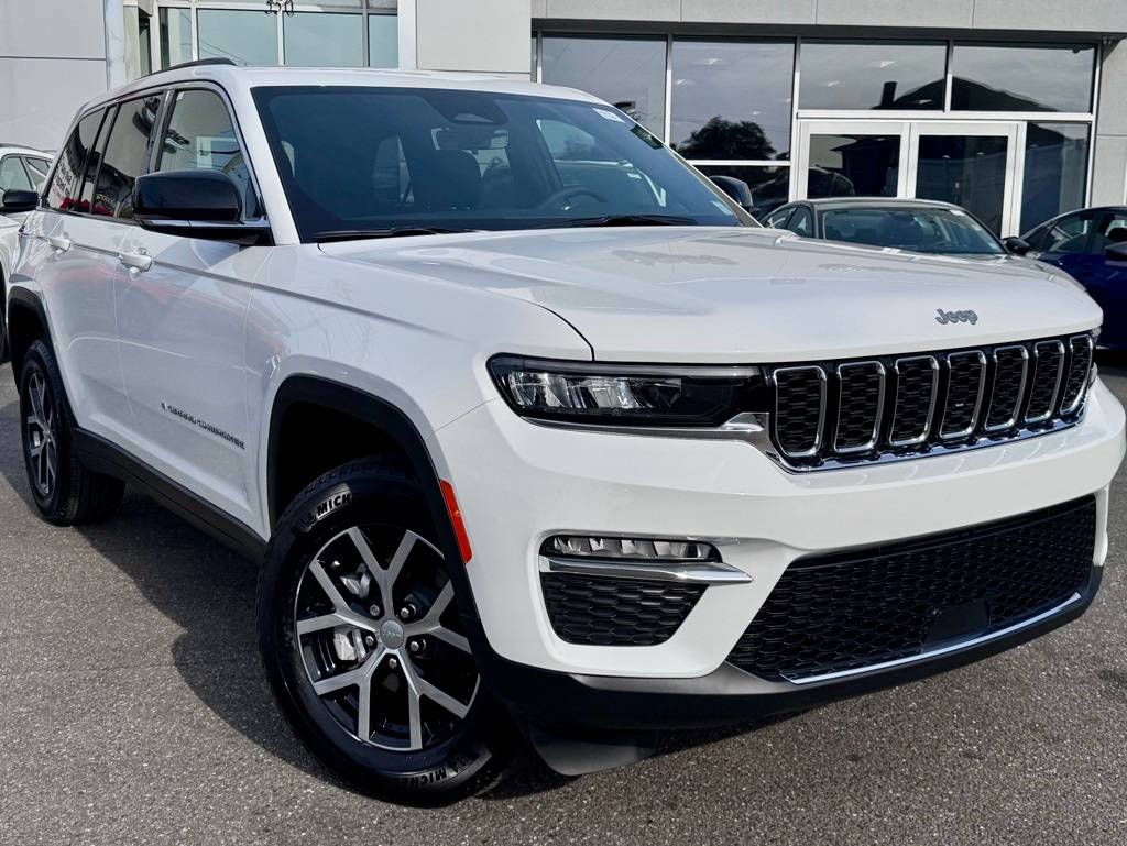 2025 Jeep Grand Cherokee Limited — SUV — 9 mi — Inwood, NY