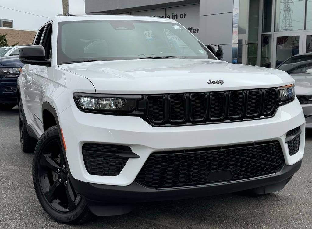 2024 Jeep Grand Cherokee Altitude X — SUV — 16,501 mi — Inwood, NY