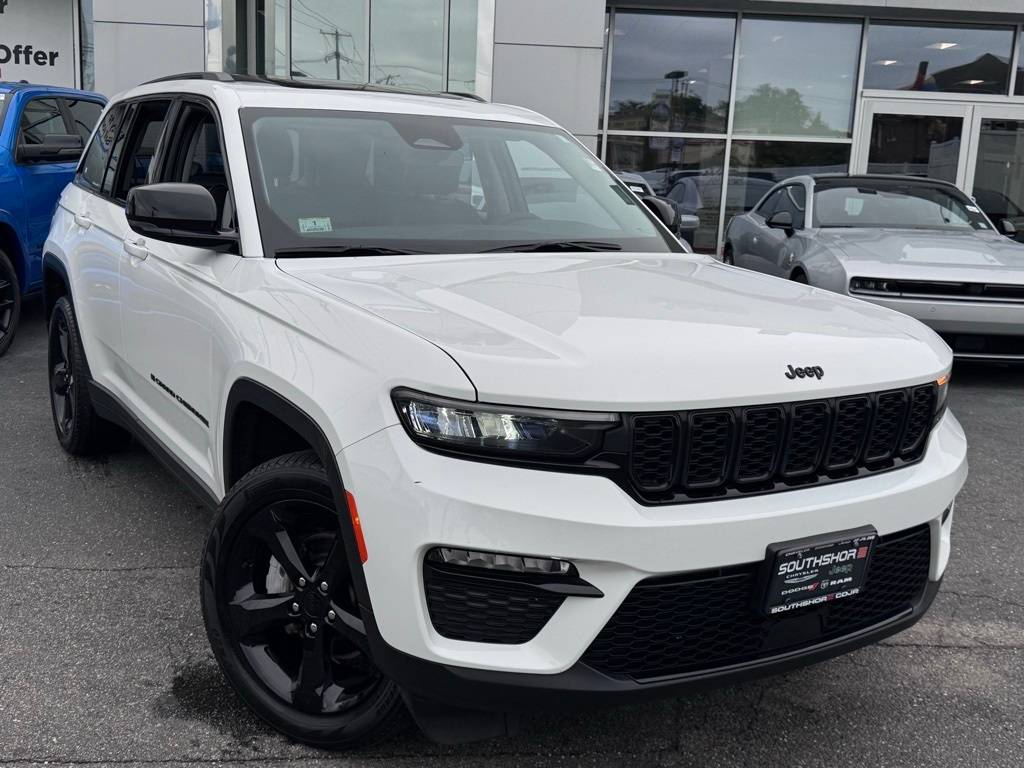 2023 Jeep Grand Cherokee Limited — SUV — 33,003 mi — Inwood, NY