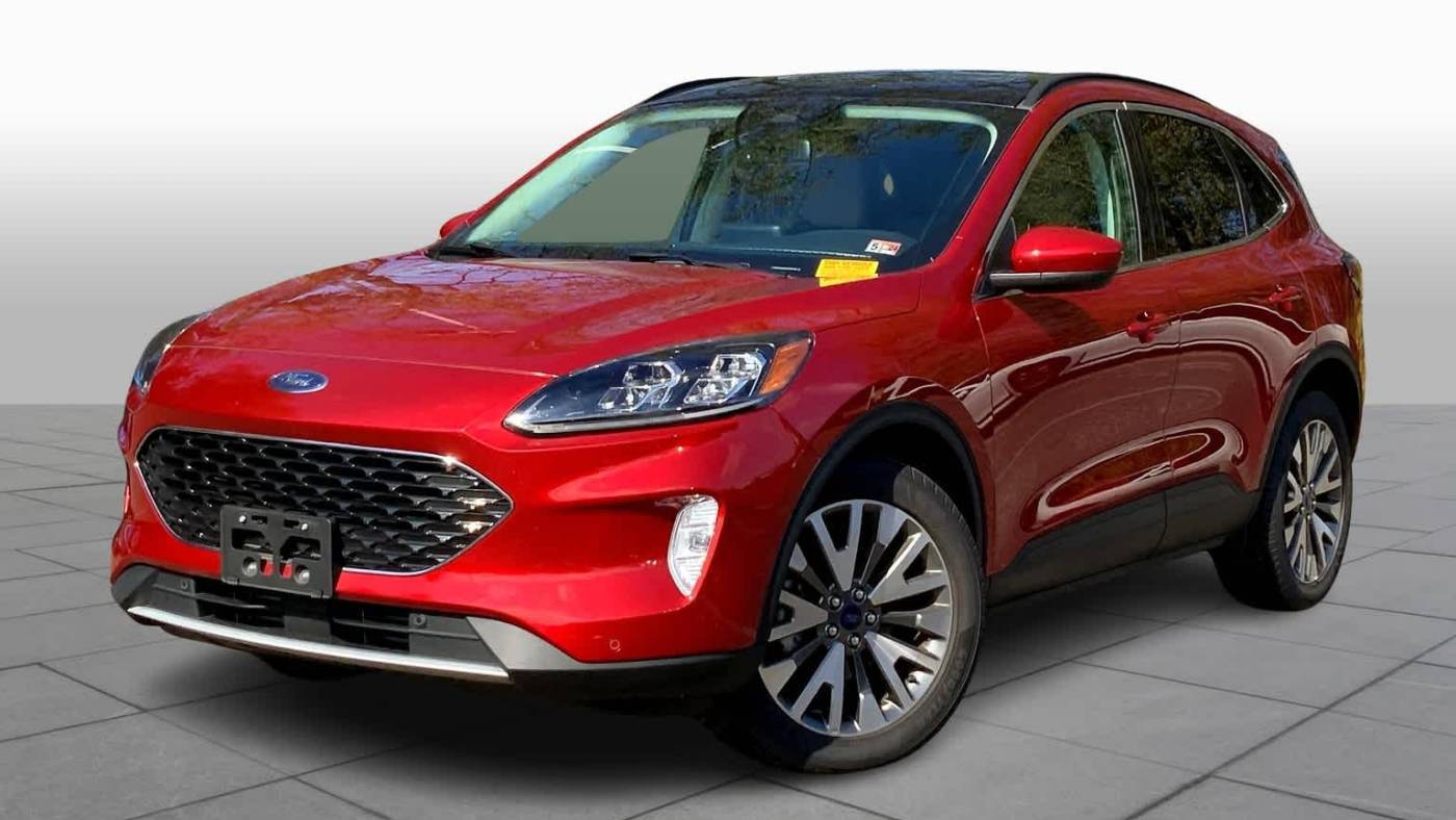 2022 Ford Escape Titanium — SUV — 12,475 mi — Greenbelt, MD
