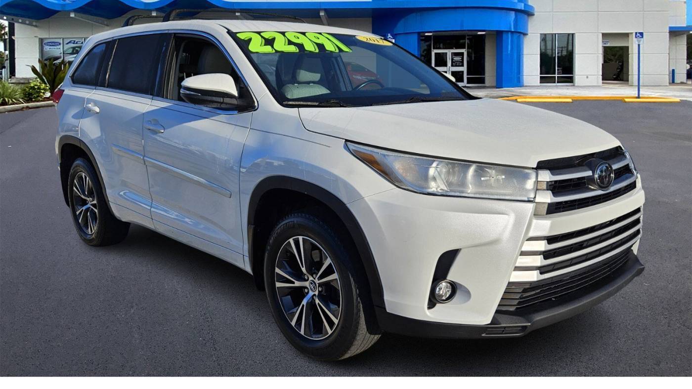 2017 Toyota Highlander LE V6 — SUV — 82,110 mi — Fort Pierce, FL