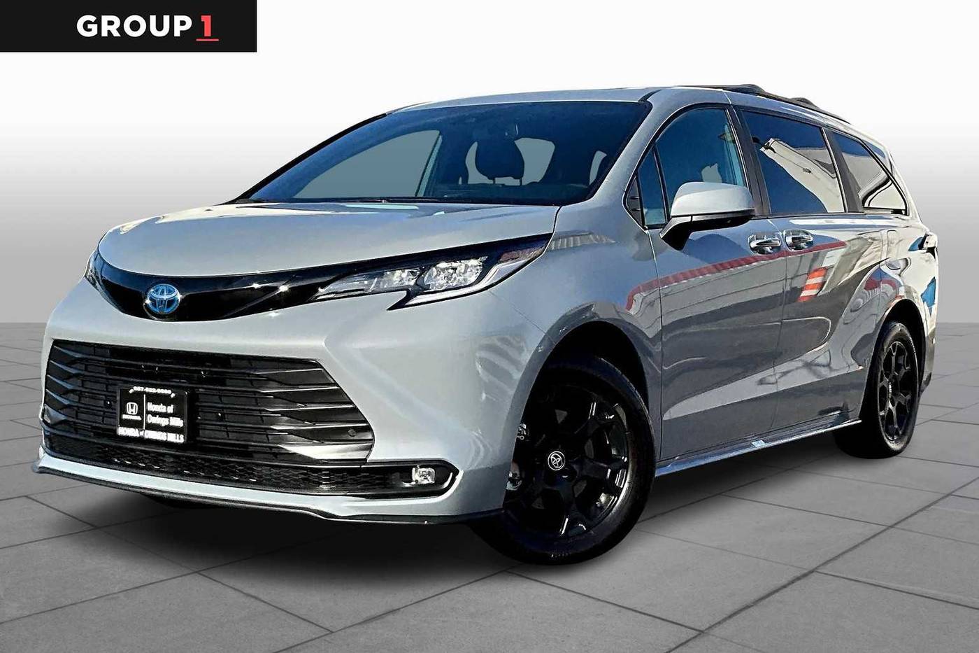 2025 Toyota Sienna Woodland Edition — Minivan — 2,301 mi — Owings Mills, MD