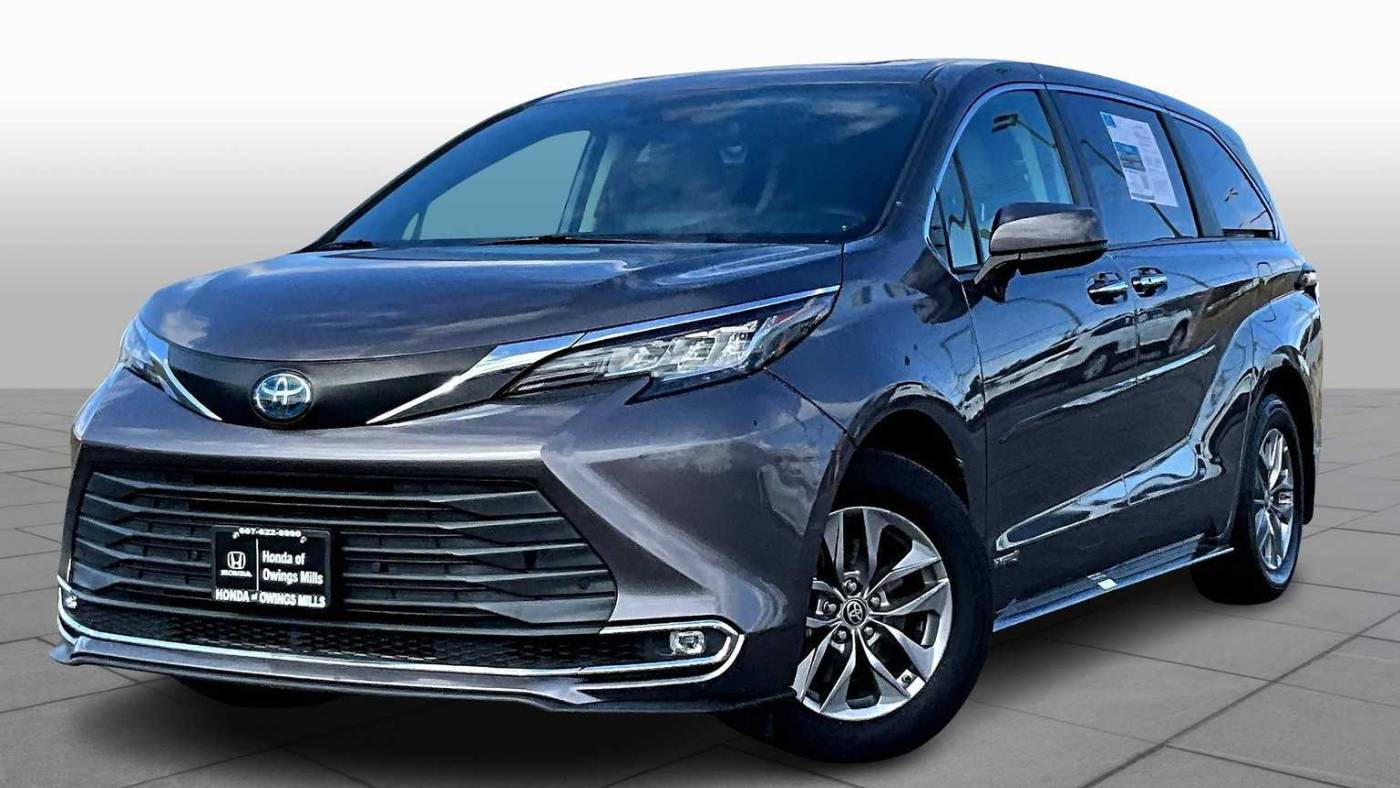 2021 Toyota Sienna XLE — Minivan — 29,197 mi — Owings Mills, MD