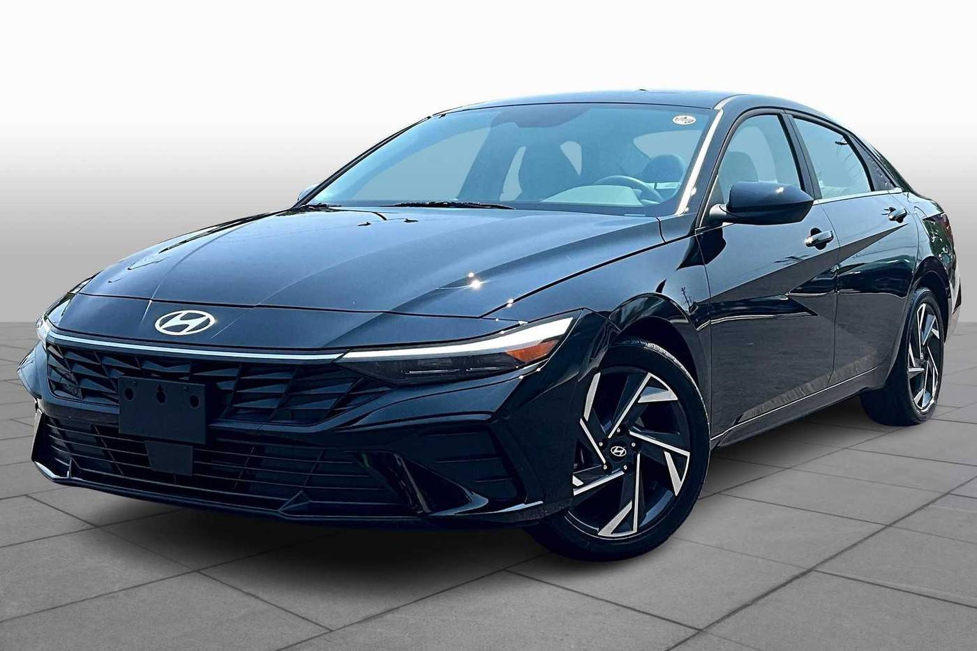 2024 Hyundai Elantra SEL — Sedan — 5,195 mi — College Park, MD