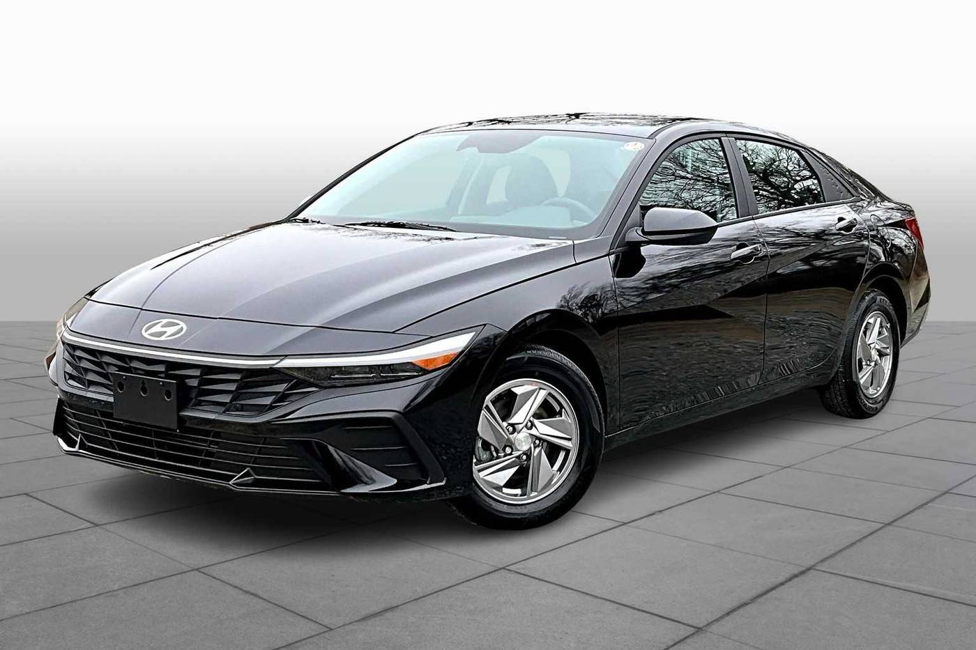2025 Hyundai Elantra SE — Sedan — 8,119 mi — College Park, MD