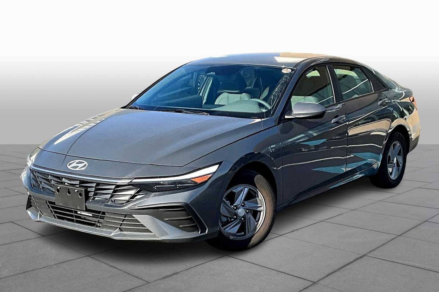 2024 Hyundai Elantra SE — Sedan — 5,117 mi — College Park, MD