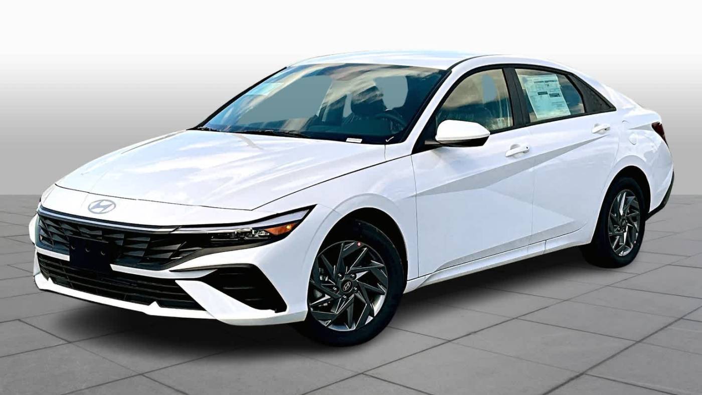 2024 Hyundai Elantra SEL — Sedan — 15,889 mi — College Park, MD
