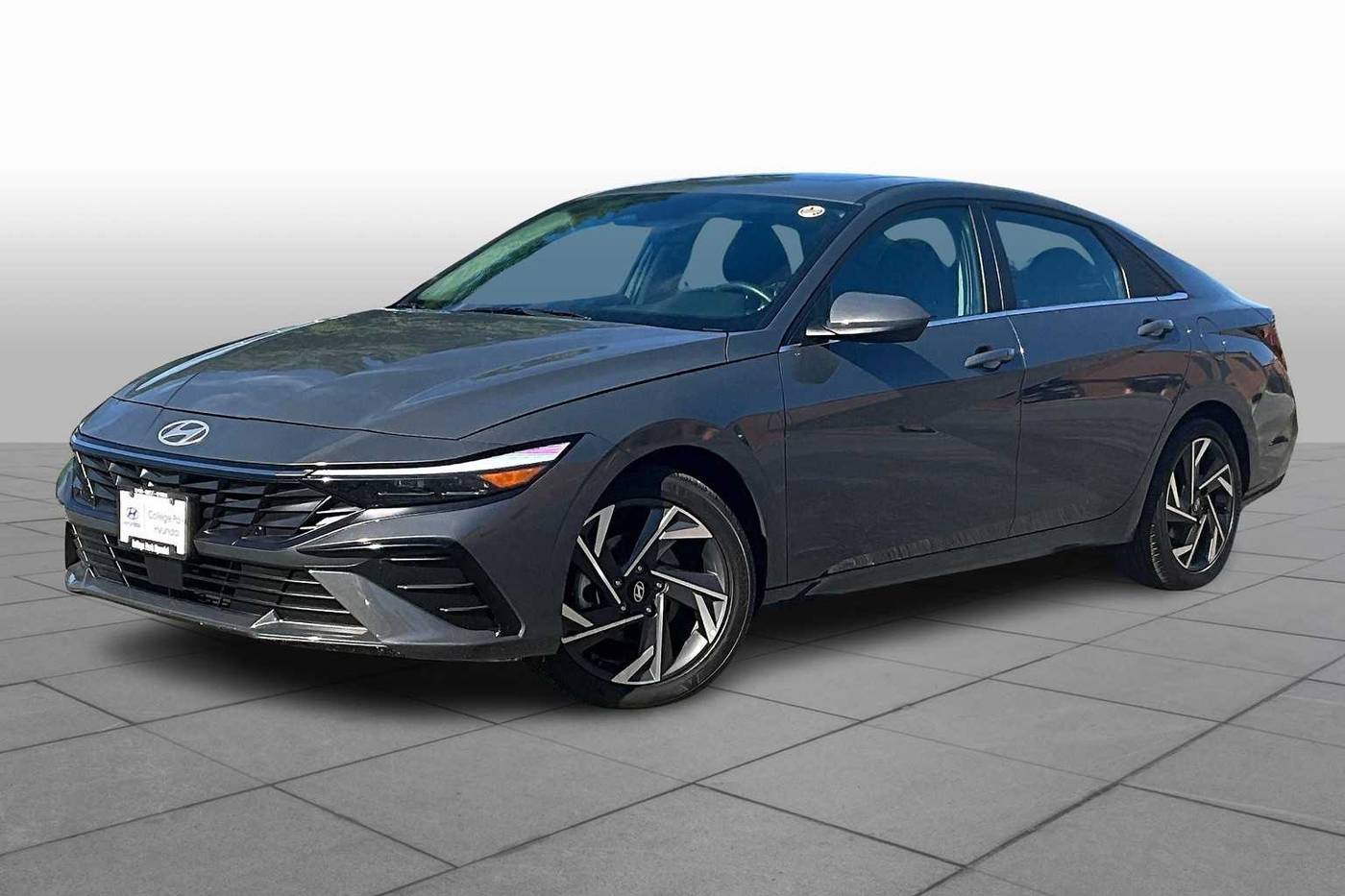 2024 Hyundai Elantra SEL — Sedan — 6,875 mi — College Park, MD