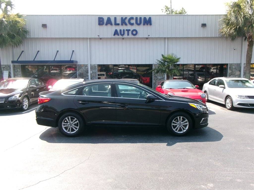 2017 Hyundai Sonata Base — Sedan — 94,104 mi — Wilmington, NC