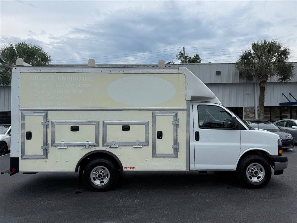 2023 GMC Savana Commercial Cutaway 3500 — Chassis Cab Truck — 40,581 mi — Wilmington, NC