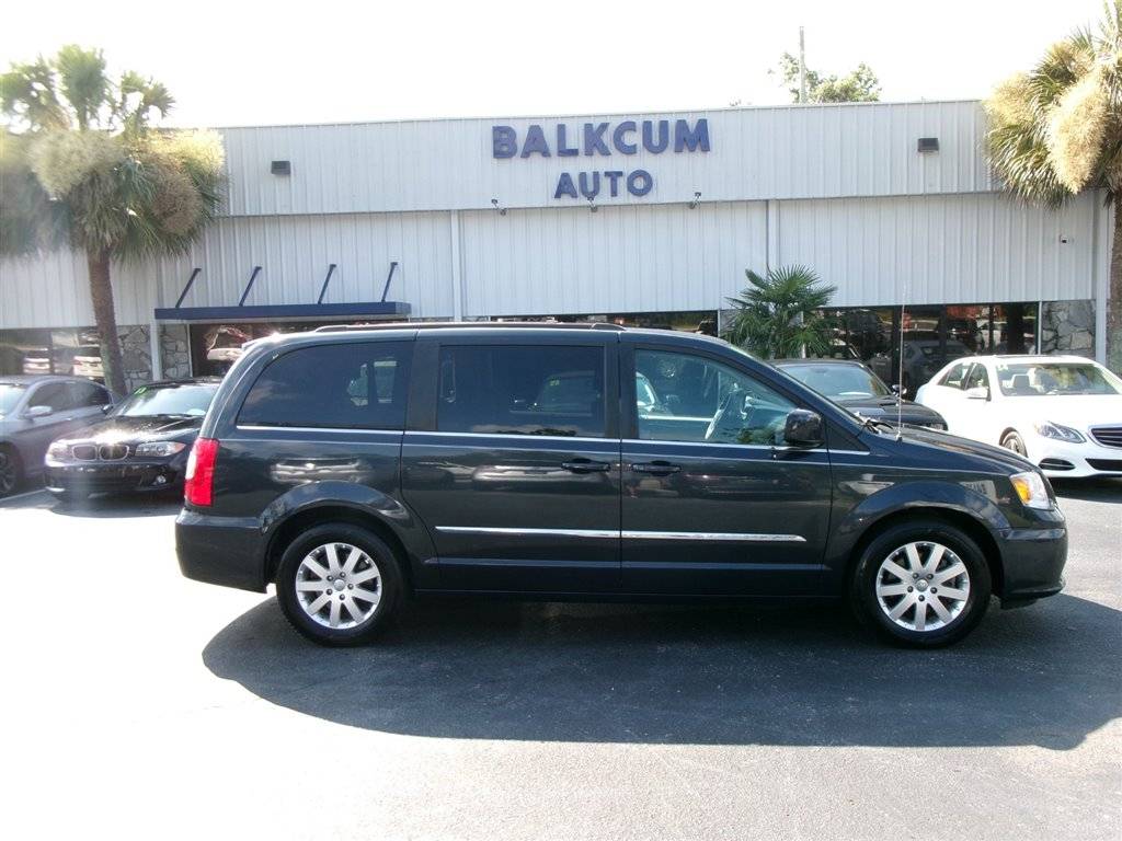2014 Chrysler Town & Country Touring — Minivan — 119,457 mi — Wilmington, NC