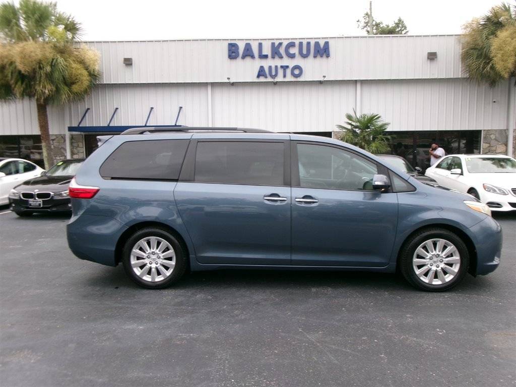 2015 Toyota Sienna XLE — Minivan — 218,378 mi — Wilmington, NC