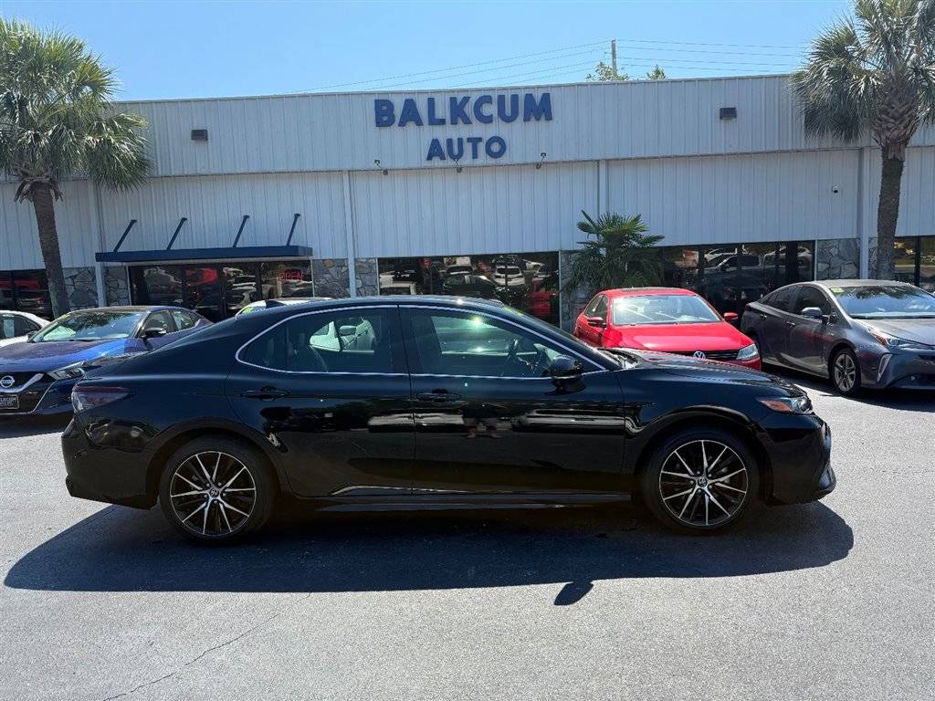 2022 Toyota Camry SE — Sedan — 29,638 mi — Wilmington, NC