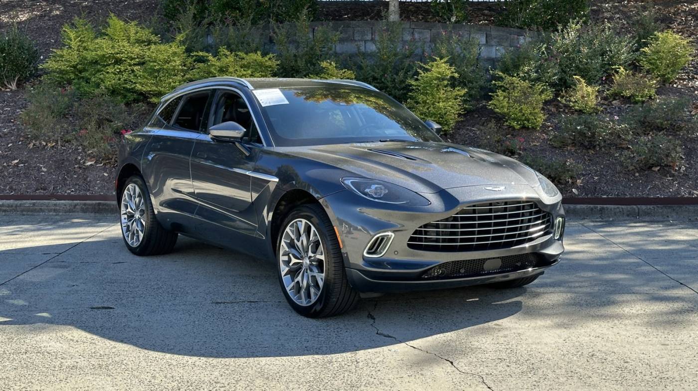 2022 Aston Martin DBX