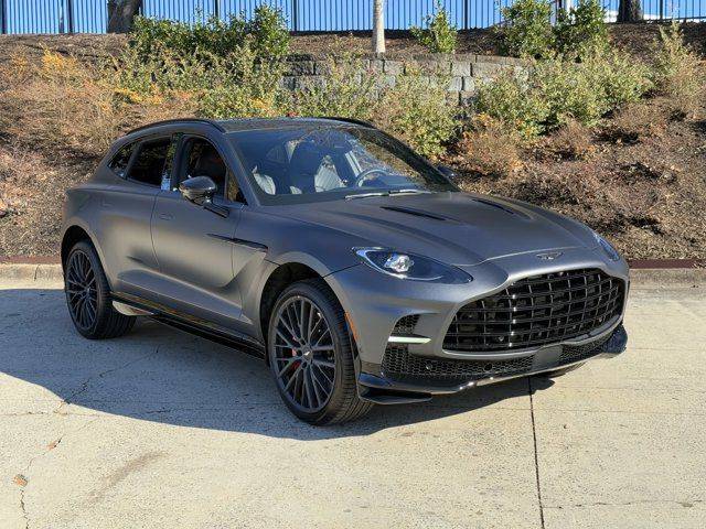 2025 Aston Martin DBX 707