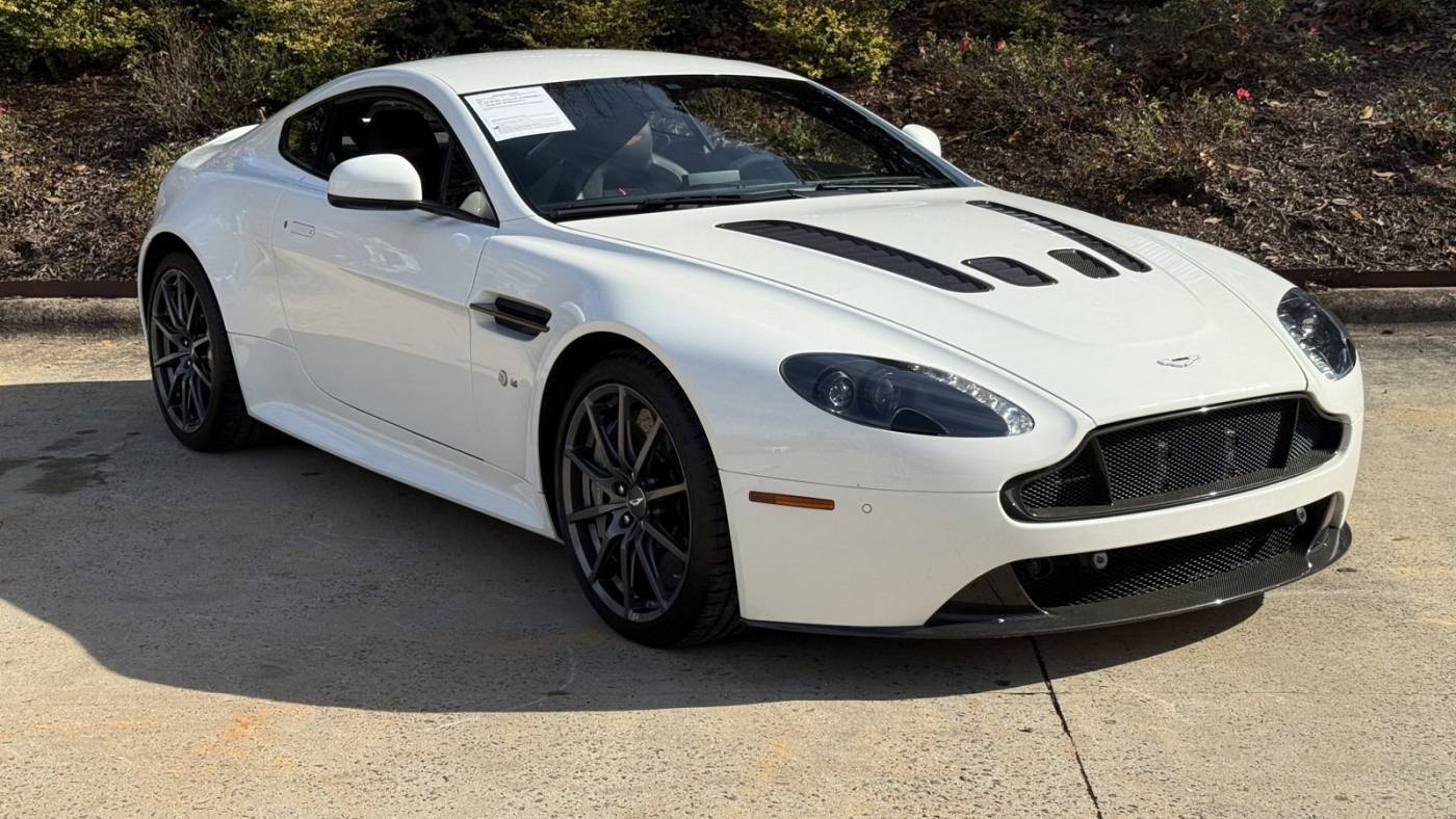 2017 Aston Martin Vantage