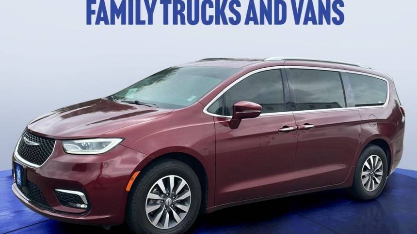 2021 Chrysler Pacifica Touring L — Minivan — 100,655 mi — Denver, CO