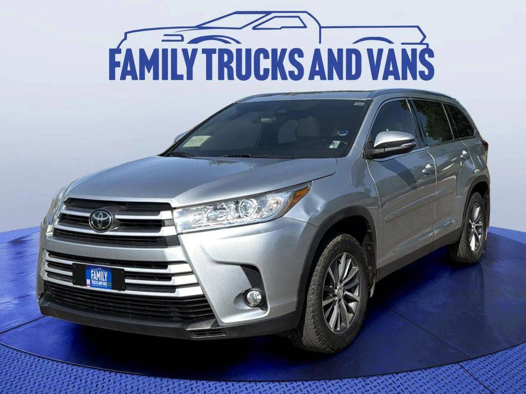 2019 Toyota Highlander XLE — SUV — 72,107 mi — Denver, CO