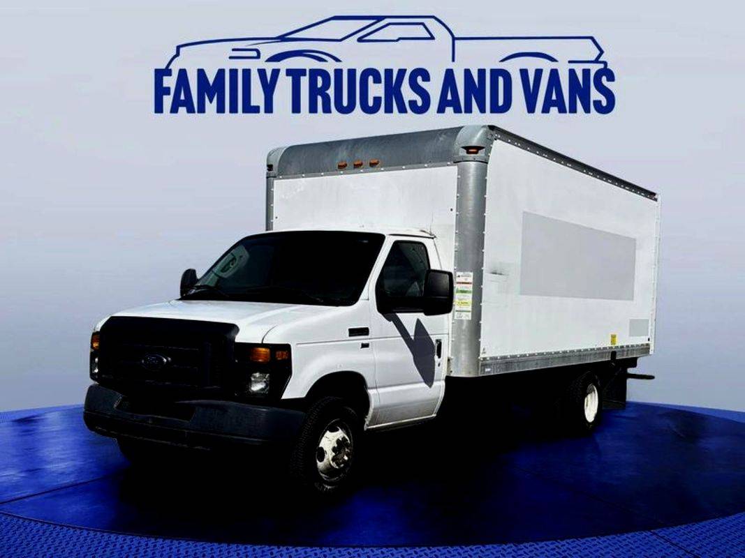 2017 Ford E-Series Cutaway E-350 — Chassis Cab Truck — 145,051 mi — Denver, CO